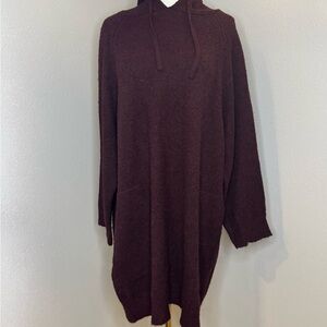 State of Day Oversized hooded sweater, medium, burgundy, new win tags